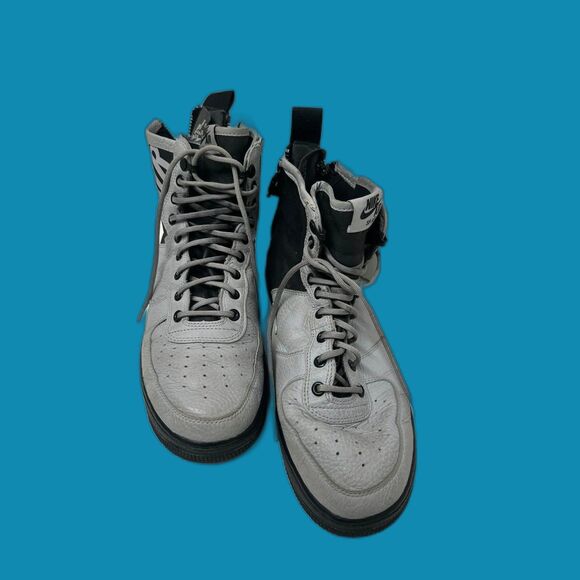 Size 11 - Nike SF Air Force 1 Mid Wolf Grey Sneakers Shoes - Picture 2 of 5